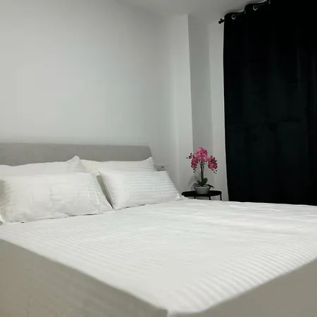 Apartment Moderno Y Centrico De 2 En *